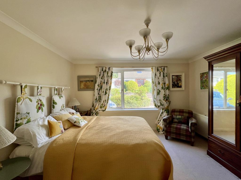 1 Mount Pleasant Avenue, Kirkcudbright - Williamso