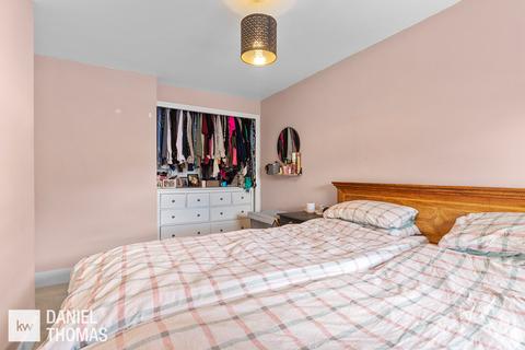 116 Osprey Road, Waltham Abbey, EN9 3TY