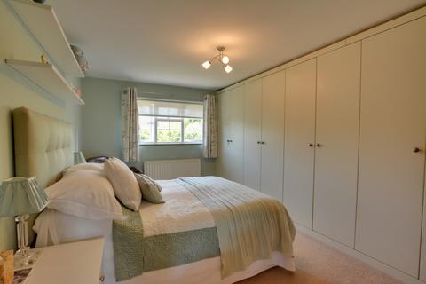 5 bedroom detached house for sale, Church Lane, Copthorne, RH10