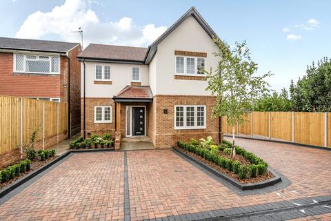 undefined, Solstrand Mews, Bagshot GU19