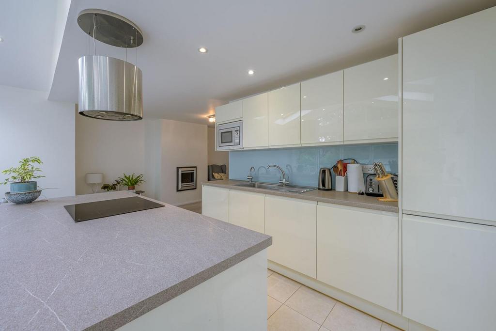 Kitchen Area 1