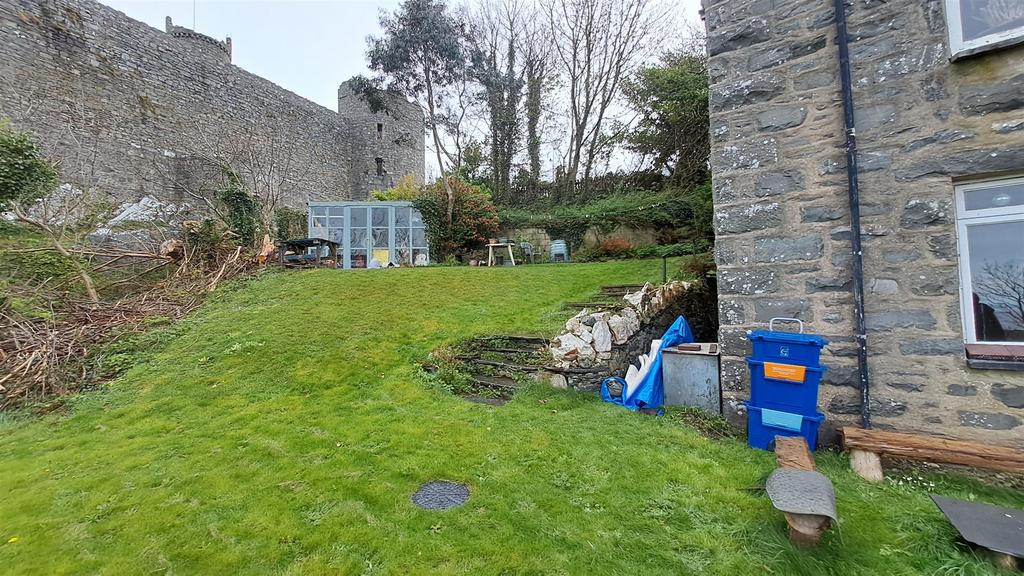 Castle view 20230414 140150.jpg