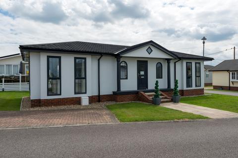 2 bedroom park home for sale, Beach Court Park, Faversham Road, Whitstable