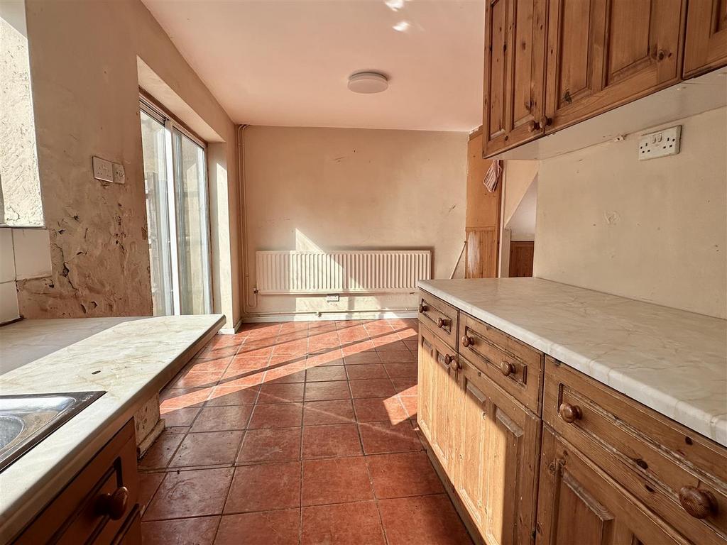 Dining kitchen
