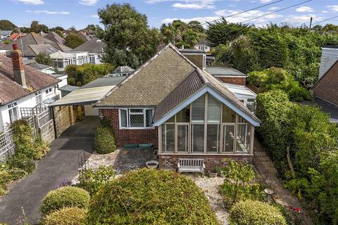 Foamcourt Waye, Ferring BN12