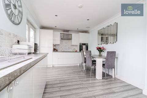 13 Faulding Way, Grimsby, DN37 9SD