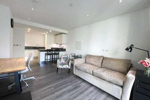 1 bedroom apartment to rent, Chaucer Gardens, Aldgate East