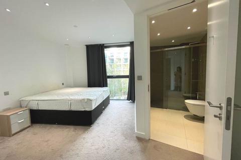 1 bedroom apartment to rent, Chaucer Gardens, Aldgate East
