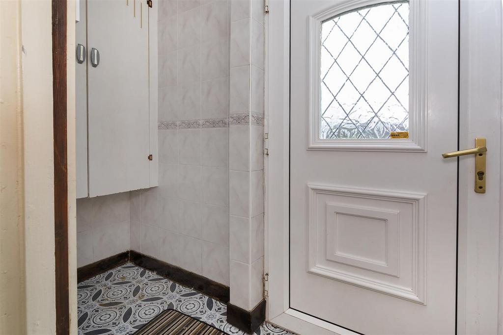 Bramleys Estate Agents - Weatherhill Crescent - Li