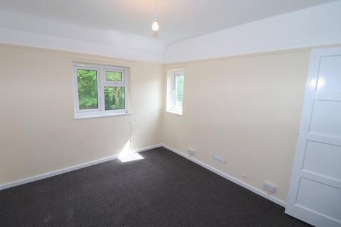 undefined, Gaviots Close, Gerrards Cross SL9
