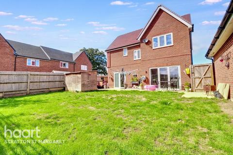 undefined, Claridge Close, Shrivenham