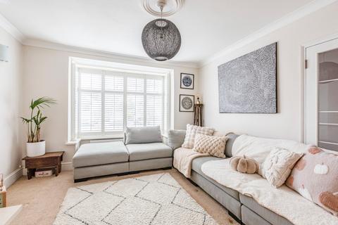 3 bedroom detached house for sale, Binfield Road, West Byfleet KT14