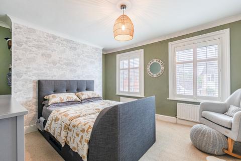 35 Binfield Road, Byfleet, West Byfleet, KT14 7PN