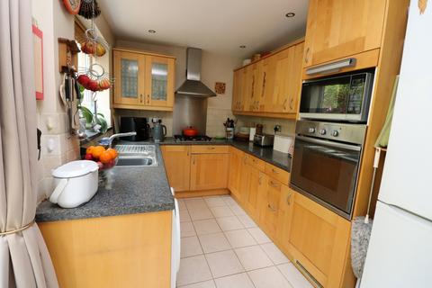 3 bedroom end of terrace house for sale, Sykes Drive, Staines-upon-Thames, Surrey, TW18