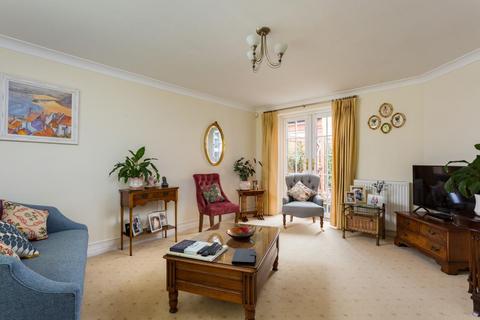 27 Lime Tree Avenue, Easingwold, York, YO61 3RT