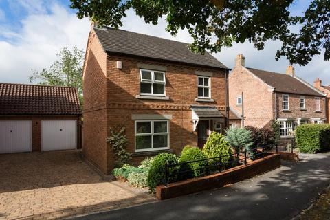 27 Lime Tree Avenue, Easingwold, York, YO61 3RT
