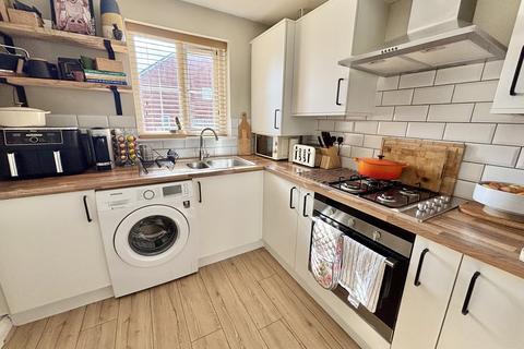 16 Clos Y Cwm, Pontardawe, Swansea, SA8 4JZ