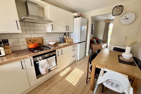 16 Clos Y Cwm, Pontardawe, Swansea, SA8 4JZ