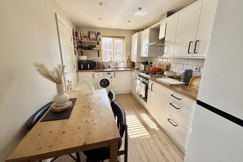 16 Clos Y Cwm, Pontardawe, Swansea, SA8 4JZ
