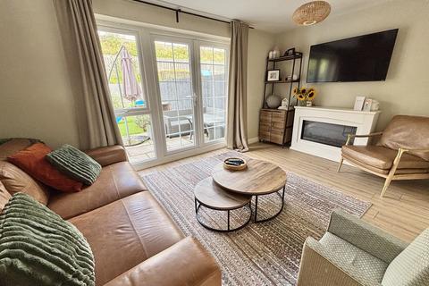 16 Clos Y Cwm, Pontardawe, Swansea, SA8 4JZ