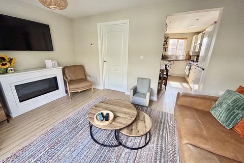 16 Clos Y Cwm, Pontardawe, Swansea, SA8 4JZ
