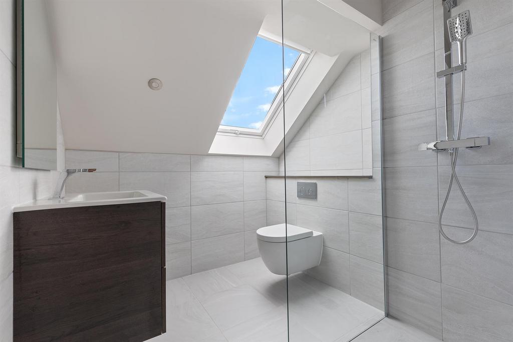 Guest ensuite