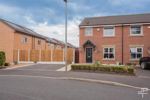 10 Baines Close, Leigh, WN7 4BP