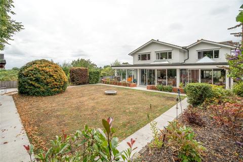 12 Ravensmere, Epping, CM16 4PS