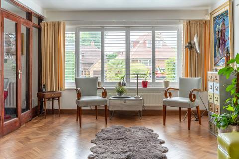 12 Ravensmere, Epping, CM16 4PS