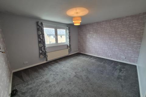 3 bedroom flat to rent, Dunsdalehaugh Square, Selkirk, Scottish Borders, TD7