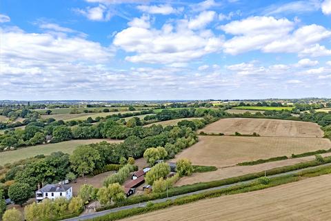 4 bedroom equestrian property for sale, East Hanningfield Road, Rettendon Common, Chelmsford, Essex, CM3