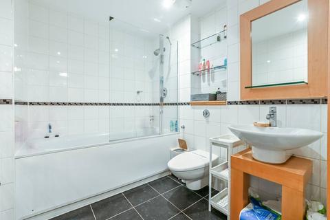 2 bedroom flat for sale, Graham Street, Islington, London, N1