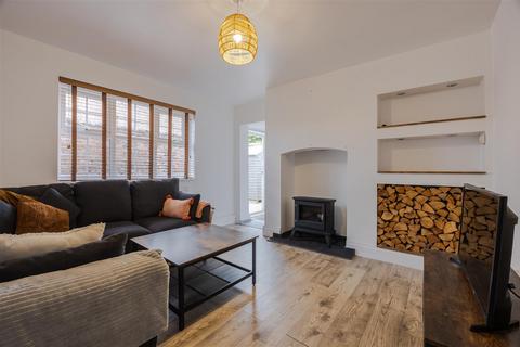 3 bedroom semi-detached house for sale, Cross Street, Crowle