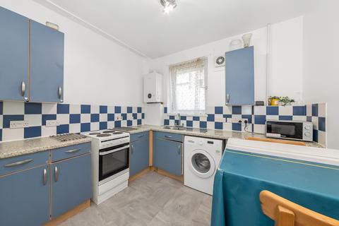 2 Fairlawn Court, London, SE7 7DR
