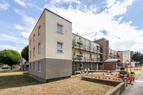 2 Fairlawn Court, London, SE7 7DR