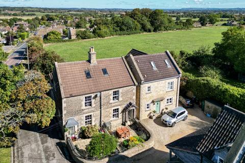 17 Chapel Knapp, Gastard, Corsham, SN13 9PS