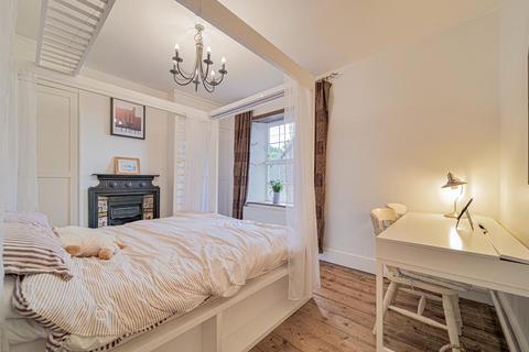 17 Chapel Knapp, Gastard, Corsham, SN13 9PS