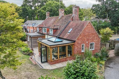 4 bedroom detached house for sale, Cowpitts Lane, Ringwood, BH24