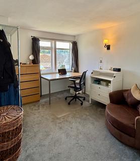 4 bedroom semi-detached house for sale, Glenister Road, Chesham, HP5