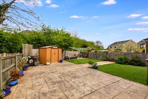 4 bedroom detached house for sale, Barnstone Vale, Wakefield, West Yorkshire