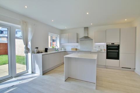 4 bedroom detached house for sale, Ailwyn Road, St. Neots, Cambridgeshire, PE19