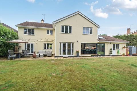 Beaufront Road, Camberley GU15