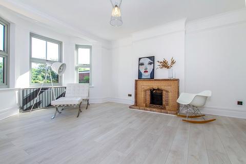 3 bedroom detached house for sale, Priesthills Road, Leicestershire LE10