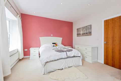7 Ashwood, Gilesgate, Durham, DH1 1HT