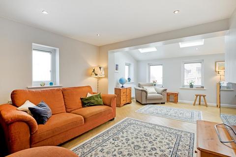 3 bedroom apartment for sale, Chantry Drive, Ilkley LS29