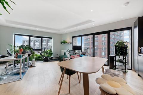 2 bedroom apartment for sale, Grantham House, London City Island, E14
