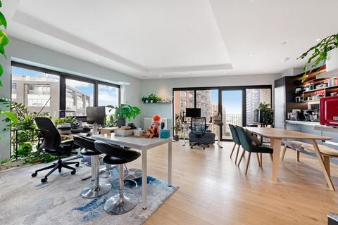 2 bedroom apartment for sale, Grantham House, London City Island, E14