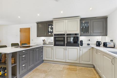 4 bedroom detached house for sale, Dairy Close, Hartington
