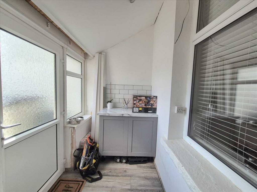 Lean-To
