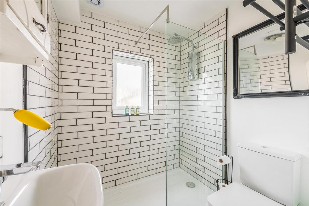 Flat 10, 41 Kings Road-16.jpg